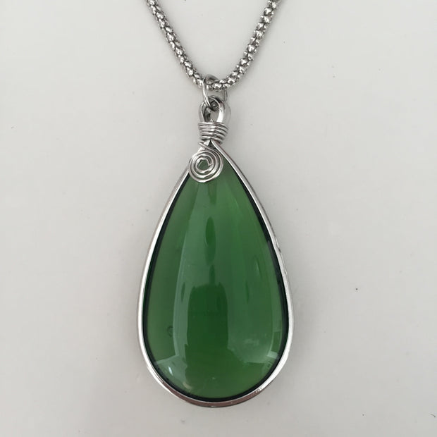 Teardrop Shaped Gemstone Necklace - Green
