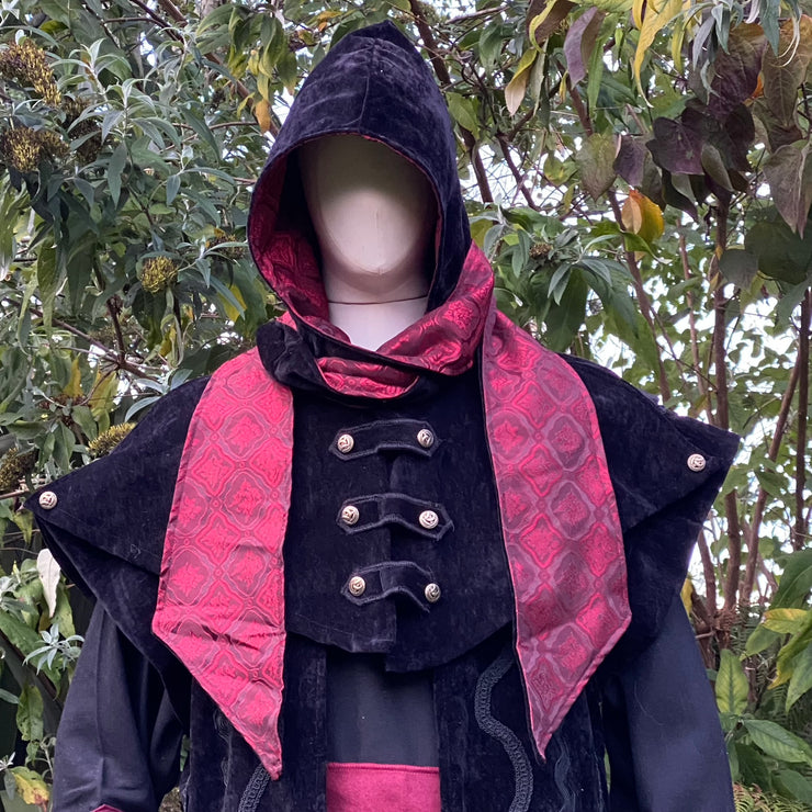 Wraparound Hood With Satin Lining (Black And Red)