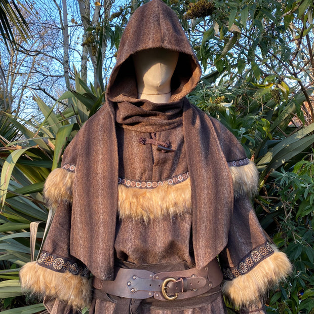 Faux Fur Trimmed Mohair Hood (Brown)