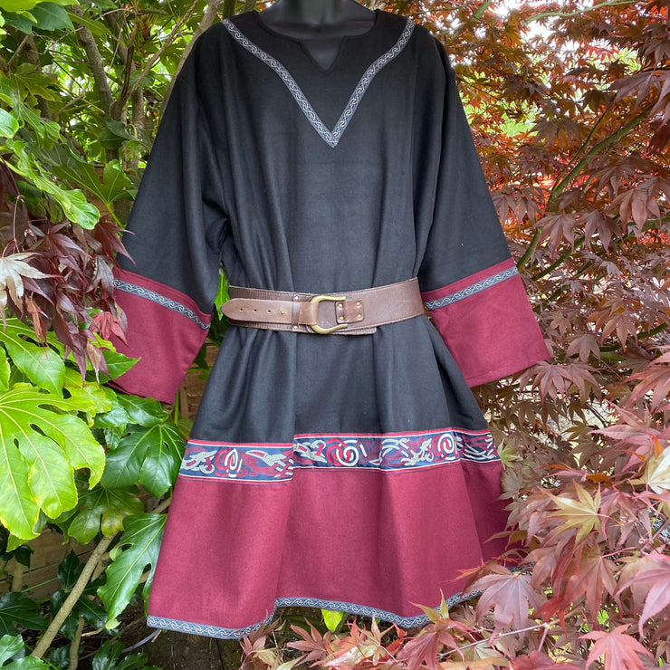Viking Linen Tunic (Two Tone Red & Black)