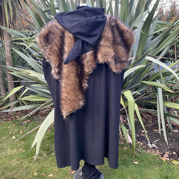 LARP Cloak / Cloak and Fur Mantle Set / Black / LARP / Cosplay / Wool / Medieval Costume Cloak and Fur Mantle Set (Black)