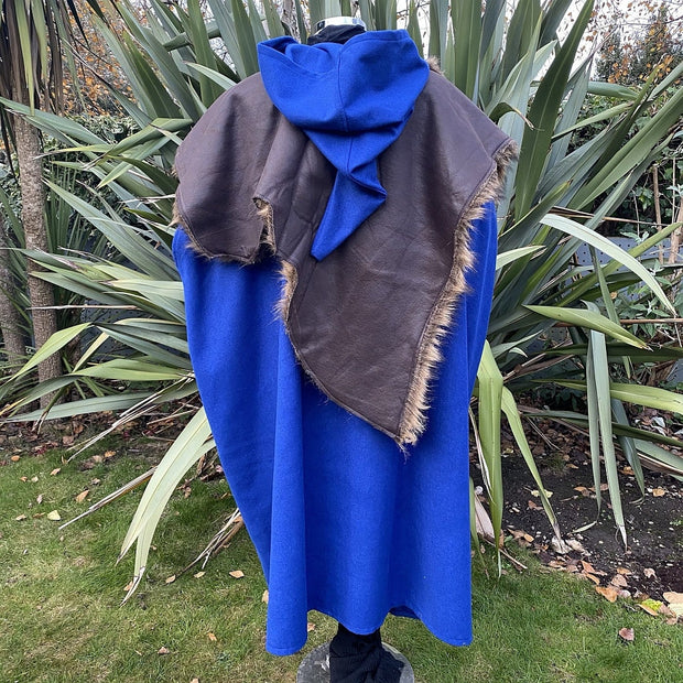 Cloak And Fur Mantle Set (Blue)