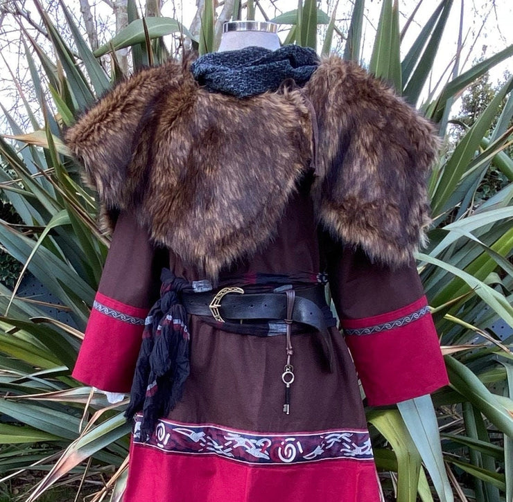 LARP Essential Basic Outfit 3 Pieces - Tunic, Mantle, Hood (Brown and Red)