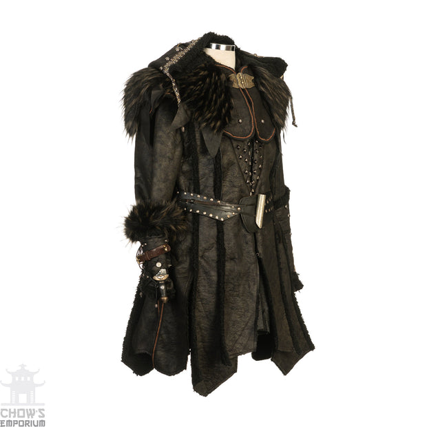 Ornate Faux Leather Hood And Vambrace Set (Black)